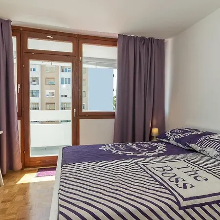 Maestral Apartamento *